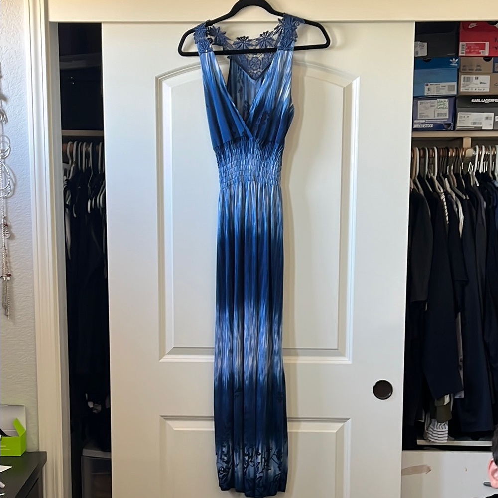 Elegant Blue Sleeveless Dress